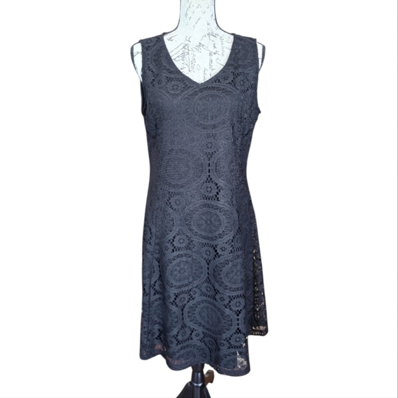 Joan Rivers Dresses & Skirts - Joan Rivers Black Lace Sleeveless A-line Dress 12